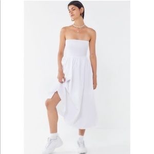 UO Sienna Smocked Strapless Midi Dress